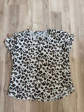 Banana Republic cozy slub Leopard Print Short Sleeve Tee - black /Tan
